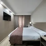 Catalonia Park Gueell Hotel 3*