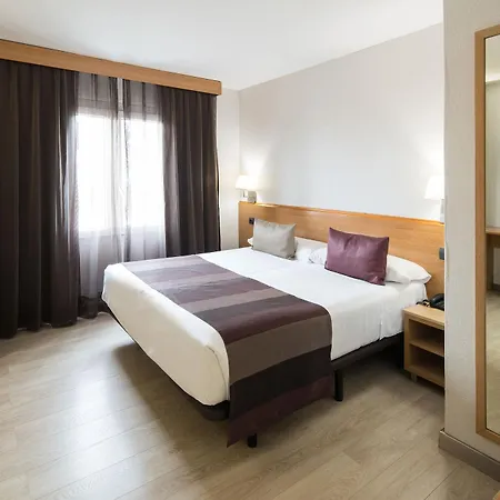 Szálloda Catalonia Park Gueell 3*
