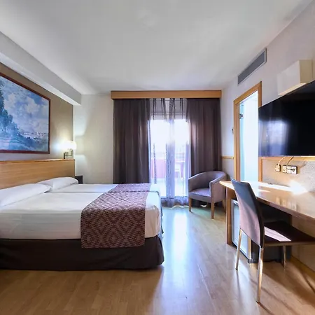Szálloda Catalonia Park Gueell 3*