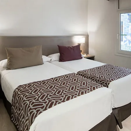 Catalonia Park Gueell 3*