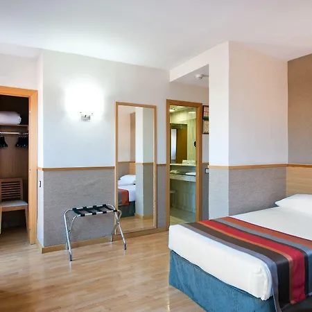 Hotel Catalonia Park Gueell 3*