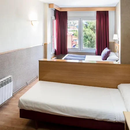 Hotel Catalonia Park Gueell 3*