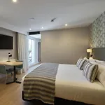 Hotel Catalonia Park Güell 3*