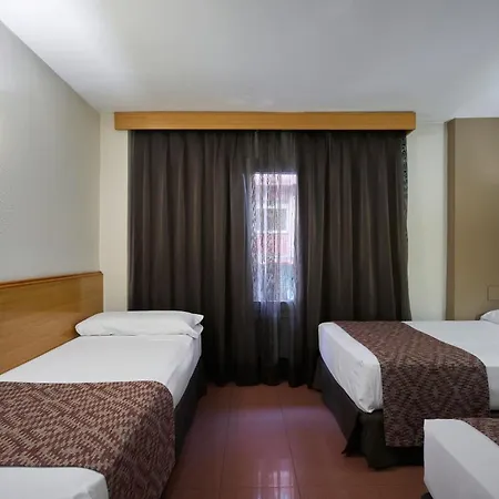 Hotel Catalonia Park Güell