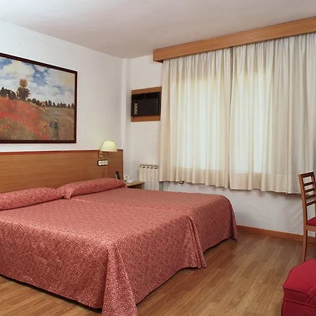 Catalonia Park Güell Hotel