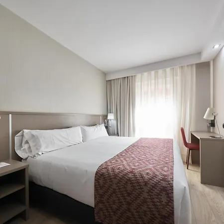 Catalonia Park Gueell 3*