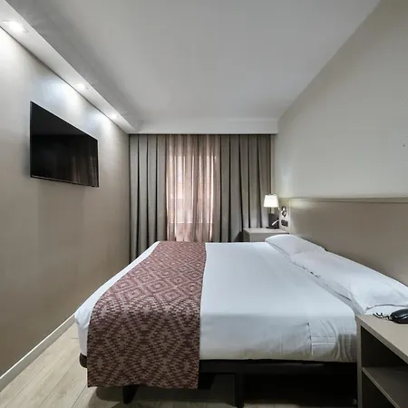 加泰罗尼亚奎尔公园酒店 酒店 3*