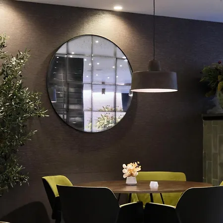 Hotel Catalonia Park Gueell 3*
