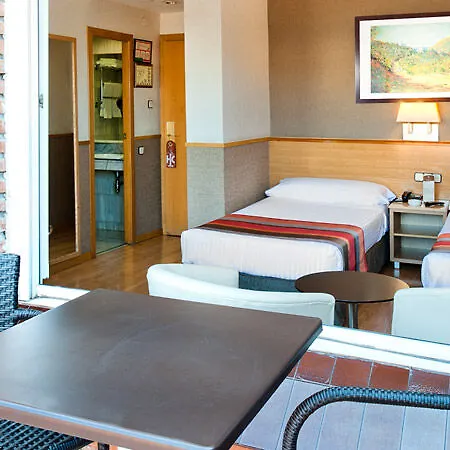 Catalonia Park Güell Hotel 3*