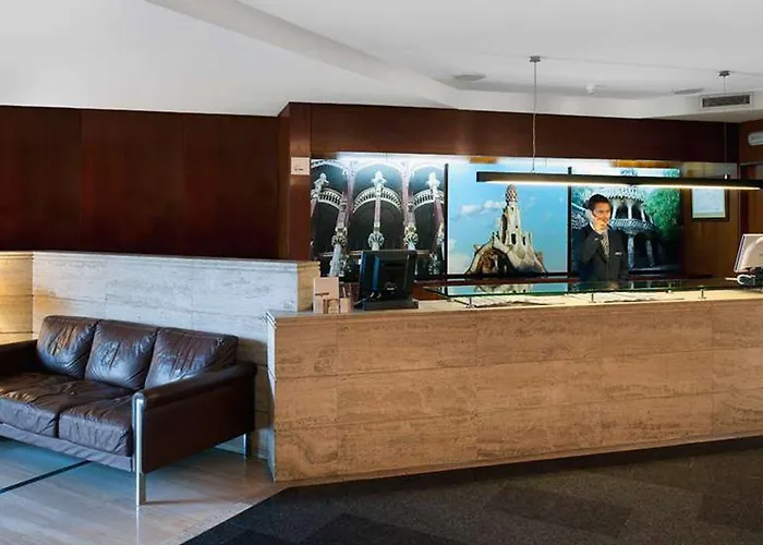 Hotel Catalonia Park Güell