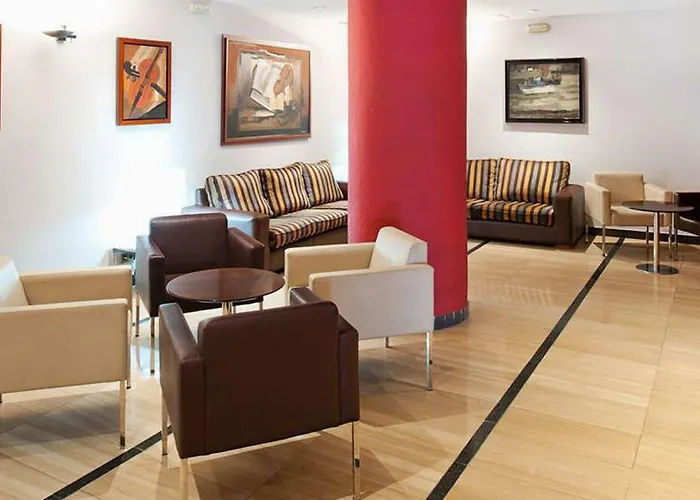 Hotel Catalonia Park Güell 3*